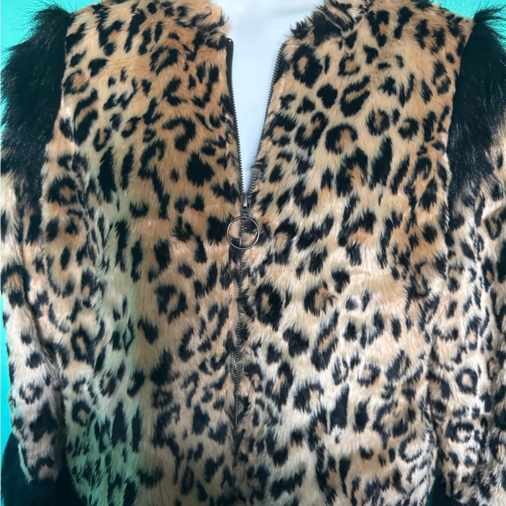 Faux fur leopard print jacket new